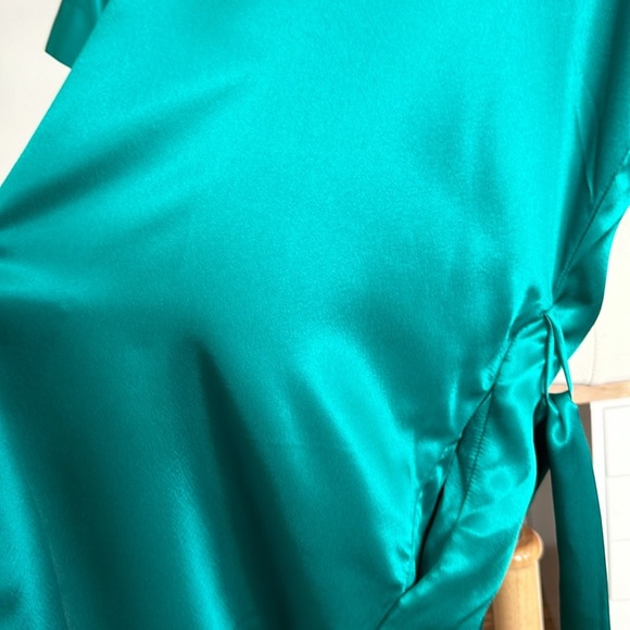 Vintage Jennifer Moore Satin Emerald Green Kimono Topper Robe, One Size - Picture 13 of 14